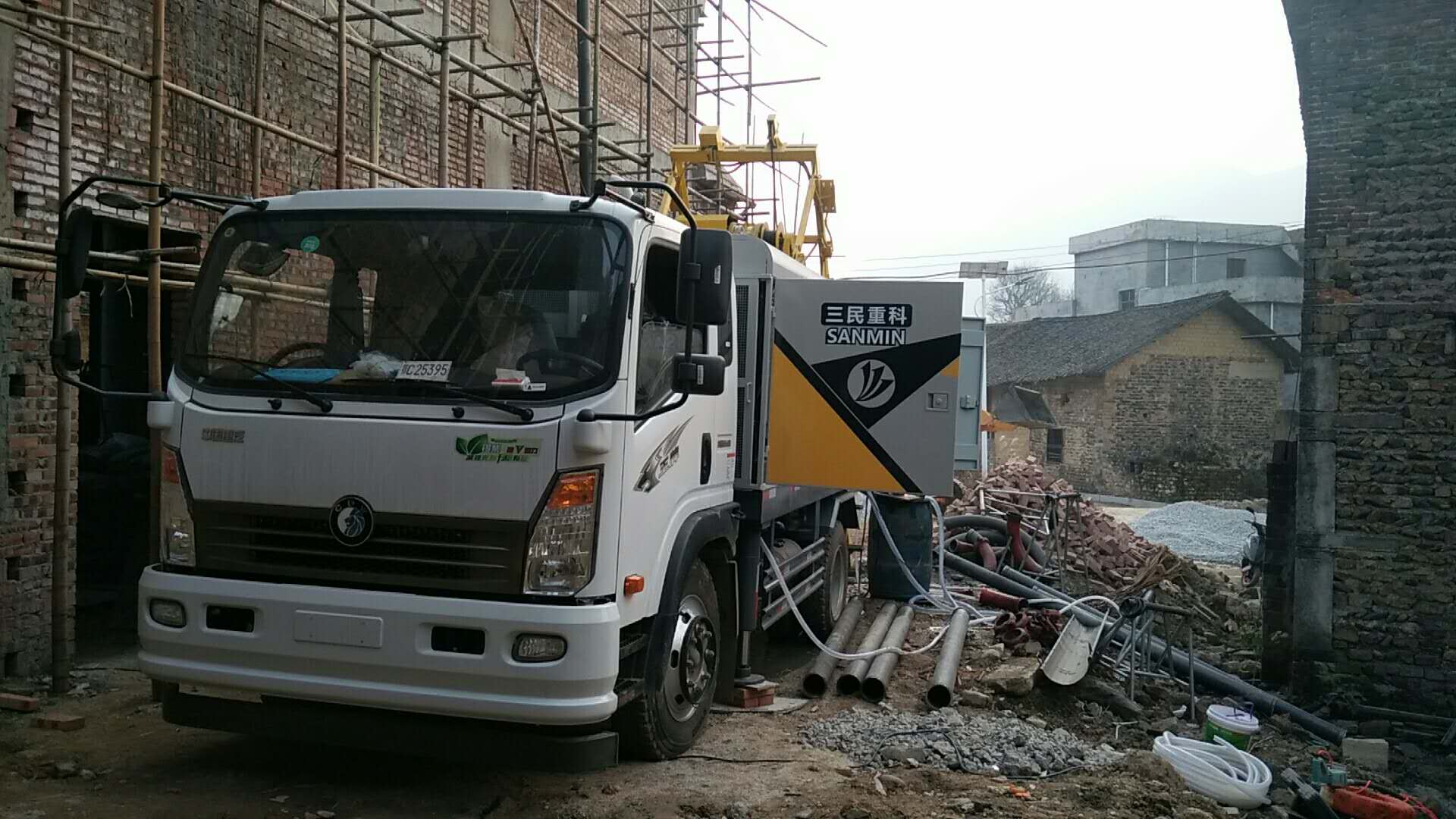 混凝土泵車(chē) 混凝土泵車(chē)