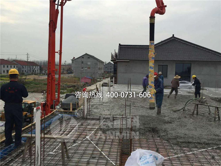 農(nóng)村混凝土泵車(chē),農(nóng)村混凝土泵車(chē)應(yīng)如何選購(gòu)